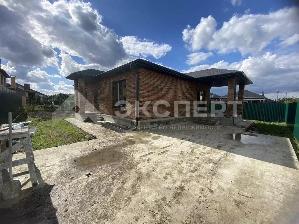 Дом в Краснодарский край, Динской район, Новотитаровская ст-ца ул. ... - Фото 2