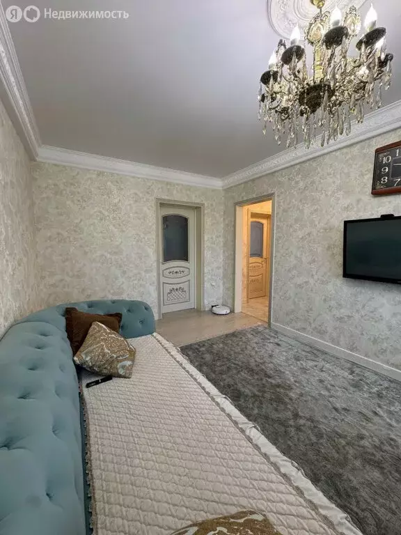 3-комнатная квартира: Махачкала, улица Абдуллы Гаджиева, 36 (67 м) - Фото 1