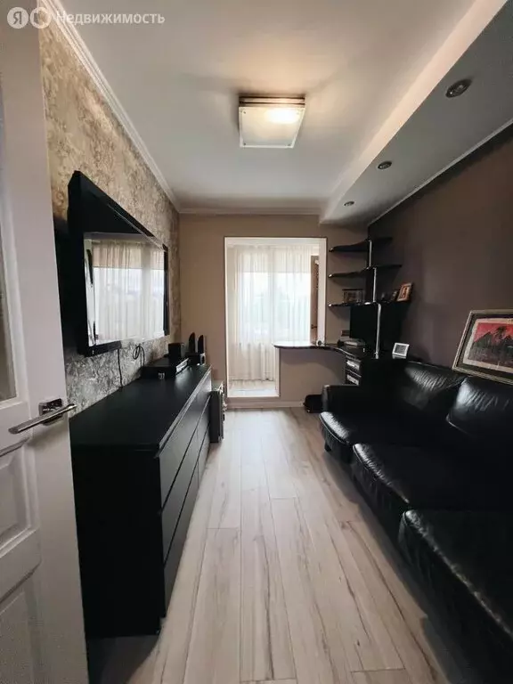 4-комнатная квартира: Петропавловск-Камчатский, улица Вольского, 22 ... - Фото 1