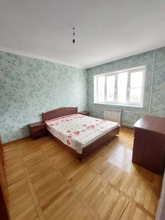 3-к кв. Кабардино-Балкария, Нальчик ул. Мовсисяна, 18 (70.0 м) - Фото 1