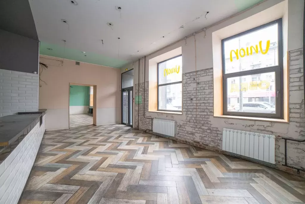 Торговая площадь в Свердловская область, Екатеринбург ул. Малышева, ... - Фото 2