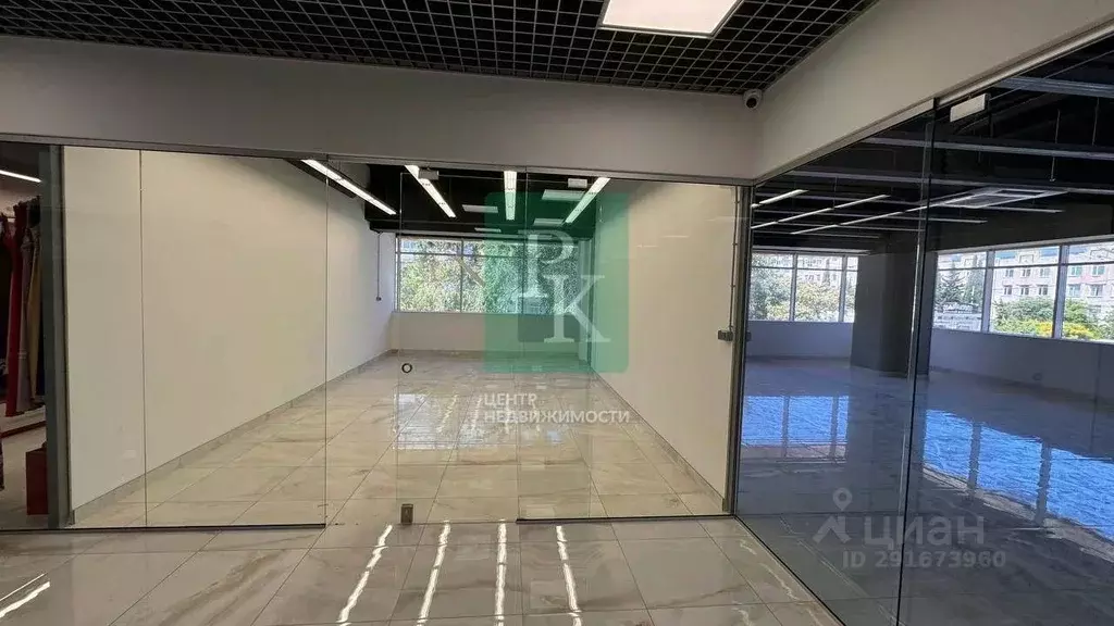 Торговая площадь в Севастополь ул. Александра Маринеско, 1Ак2 (31 м) - Фото 2