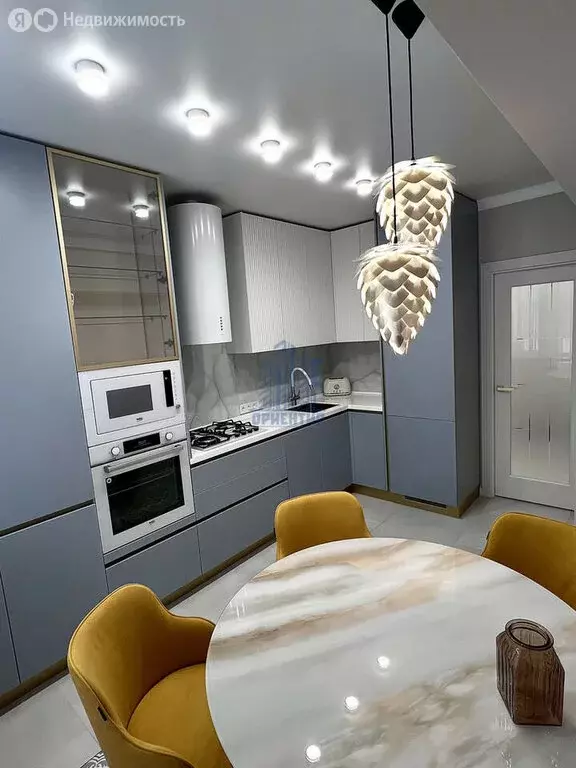 2-комнатная квартира: Чебоксары, улица Э.М. Юрьева, 4 (72 м) - Фото 1