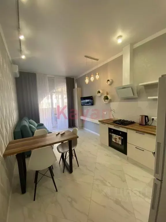 1-к кв. Краснодарский край, Геленджик Крымская ул. (65.0 м) - Фото 1