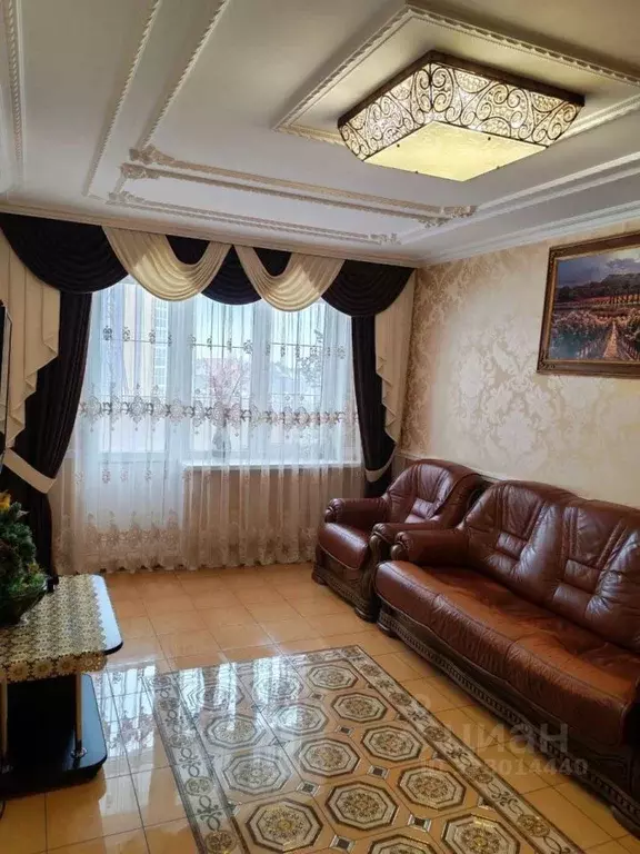 3-к кв. Курская область, Курск просп. Дружбы, 19А (98.0 м) - Фото 1
