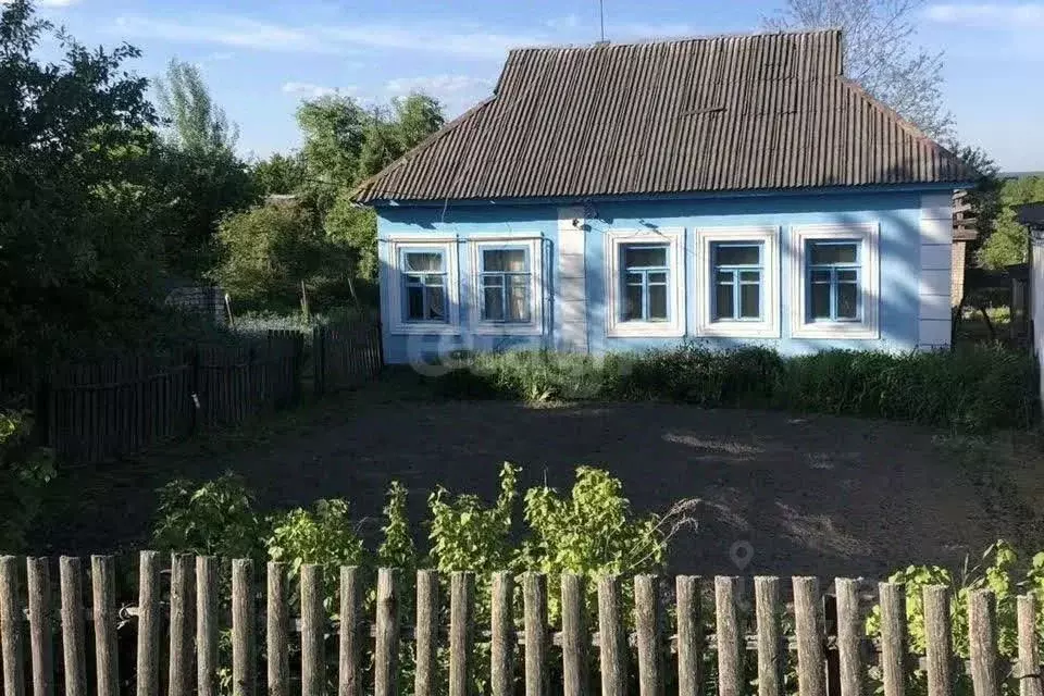 Дом в Брянская область, Брянский район, Глинищевское с/пос, с. ... - Фото 1