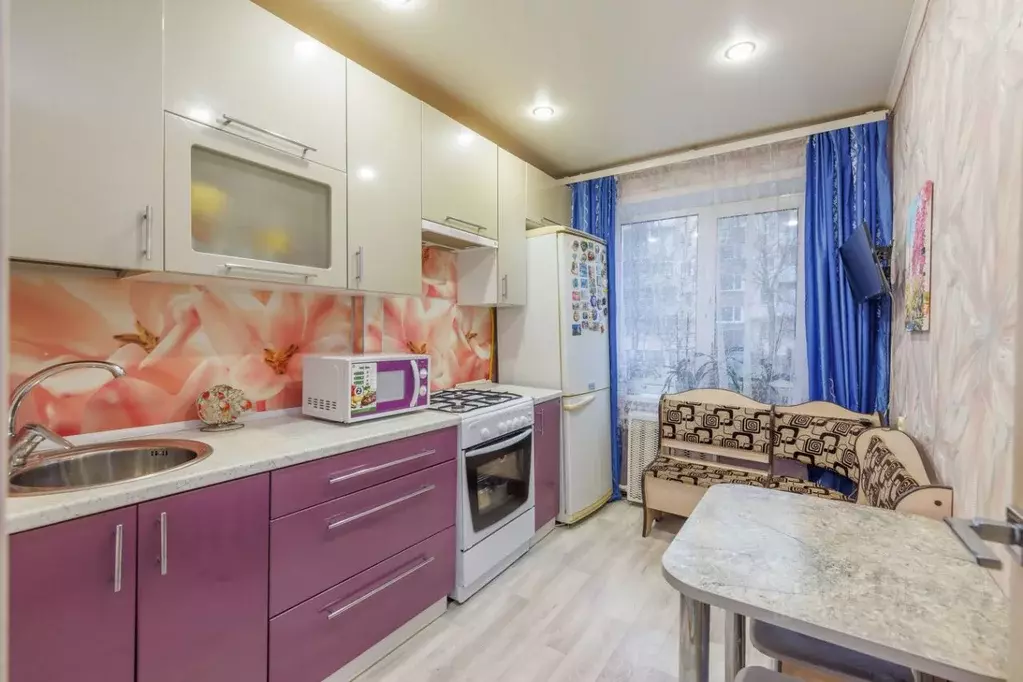 2-к кв. Брянская область, Брянск ул. Мичурина, 4 (51.4 м) - Фото 2