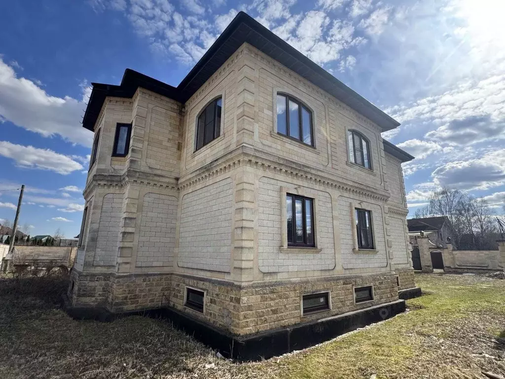 Дом в Московская область, Красногорск городской округ, д. Захарково 28 ... - Фото 1