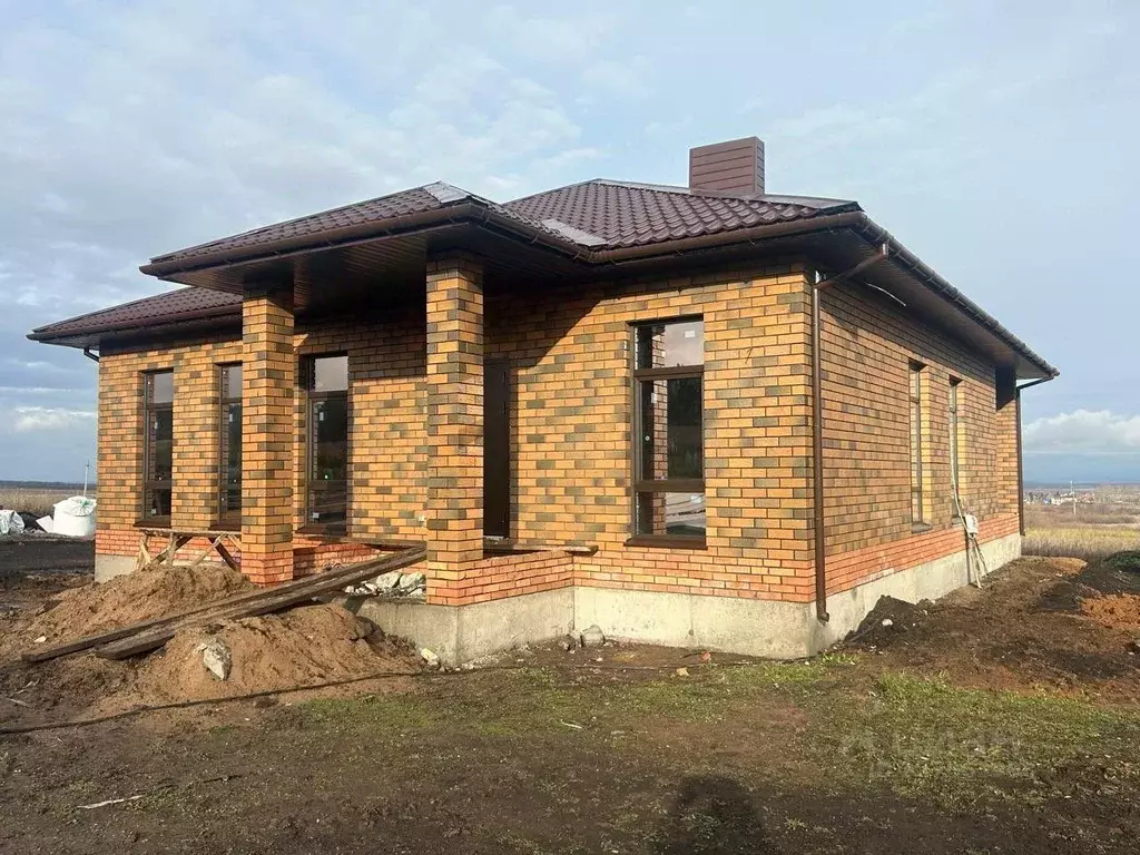 Дом в Башкортостан, Уфимский район, Дмитриевский сельсовет, д. ... - Фото 1