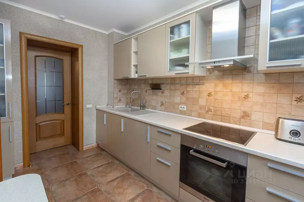 3-к кв. Башкортостан, Уфа ул. Кирова, 89 (77.0 м) - Фото 1