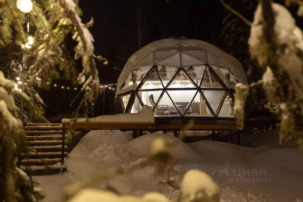 Дом в Кемеровская область, Таштагольский район, Шерегешское городское ... - Фото 1