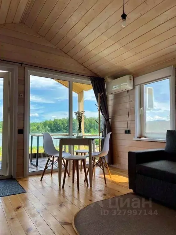 Дом в Алтайский край, Алтайский район, Айский сельсовет, с. Ая ул. ... - Фото 1