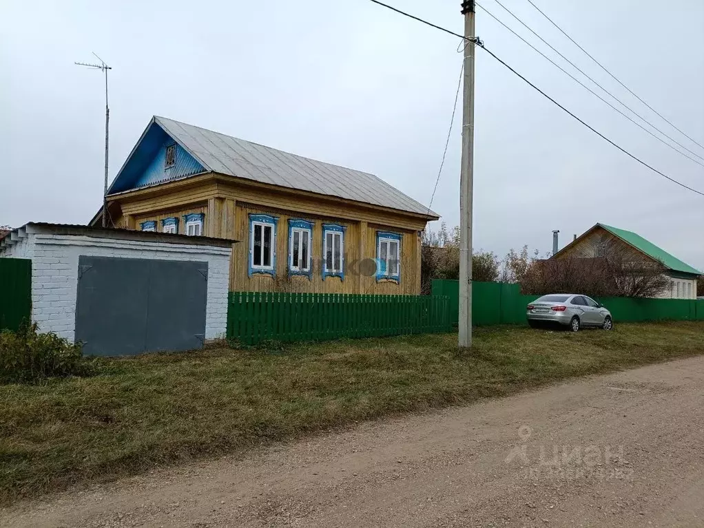 Дом в Башкортостан, Нуримановский район, Новокулевский сельсовет, с. ... - Фото 0