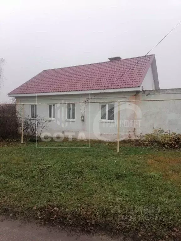 Дом в Воронежская область, с. Новая Усмань ул. Кутузова, 65 (66 м) - Фото 1