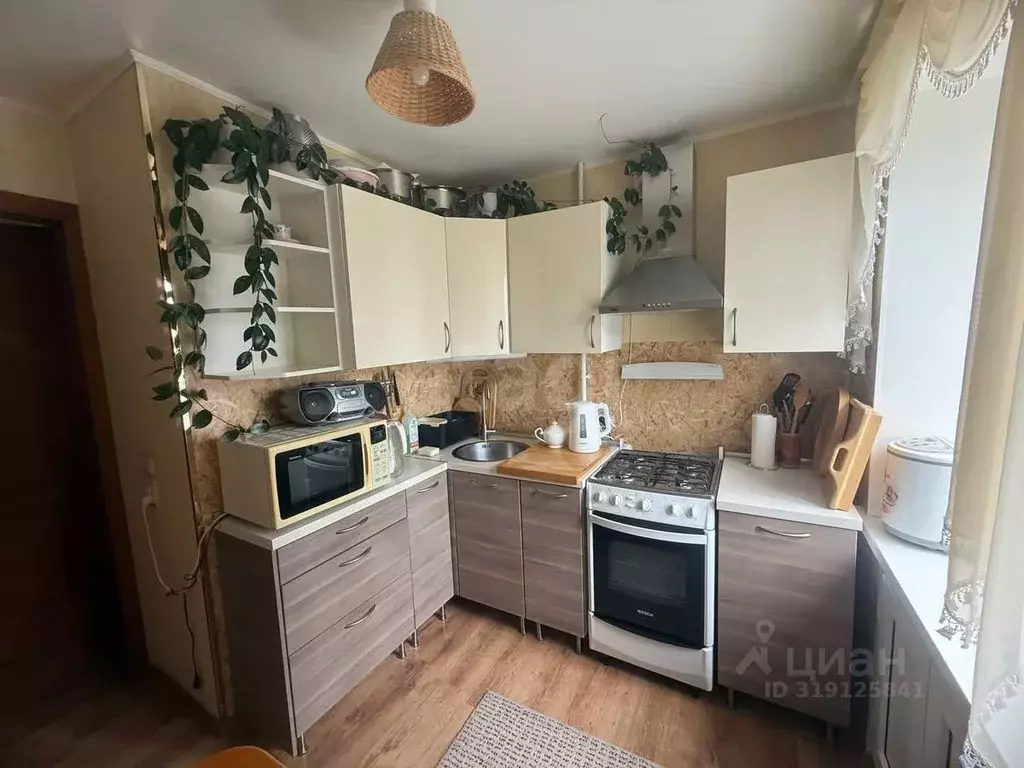 2-к кв. Башкортостан, Стерлитамак Коммунистическая ул., 24 (45.2 м) - Фото 0