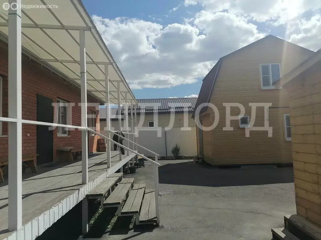 Дом в посёлок Персиановский, Виноградная улица (255 м) - Фото 2