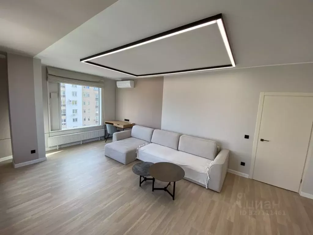 2-к кв. Свердловская область, Екатеринбург ул. Хохрякова, 63 (80.0 м) - Фото 1