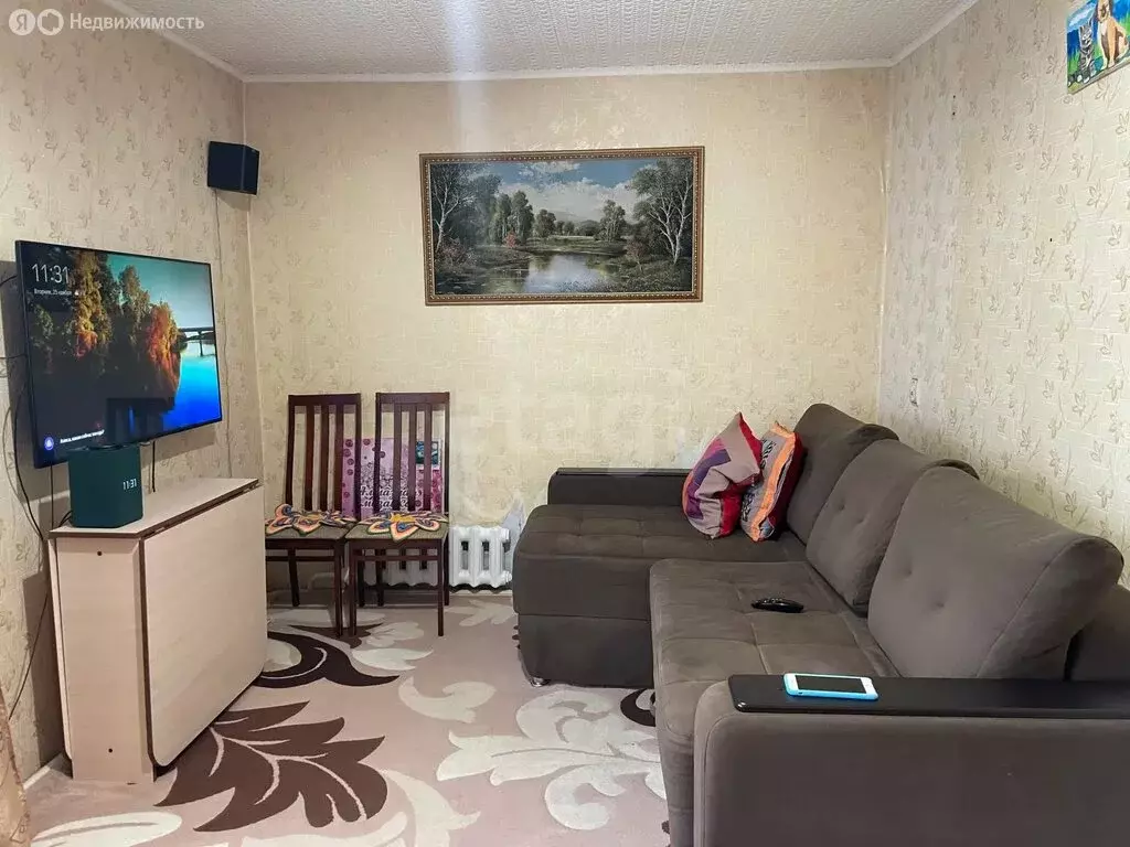 2-комнатная квартира: Увельский, Октябрьская улица, 8 (42.2 м) - Фото 1