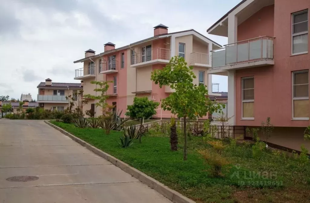 Таунхаус в Краснодарский край, Сочи Адлер жилрайон, ул. Троицкая, 48А ... - Фото 2