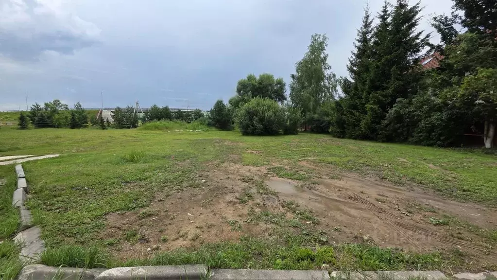 Участок в Московская область, Одинцовский городской округ, д. ... - Фото 1