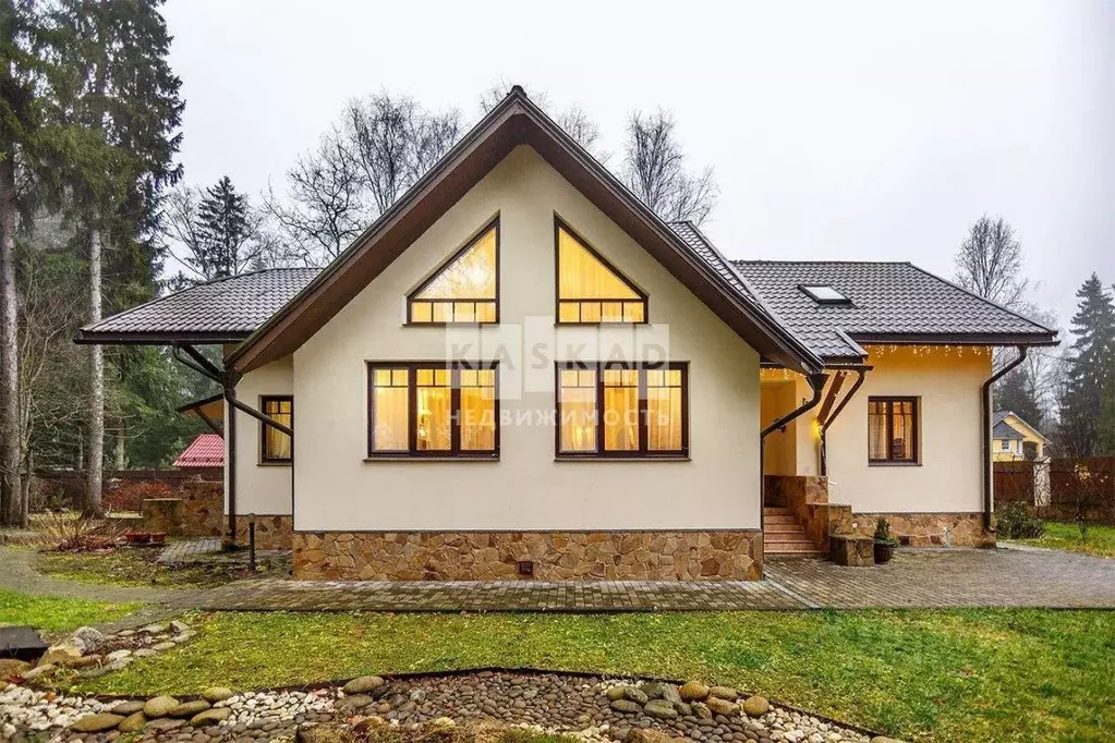 Дом в Москва № 125 кв-л,  (300 м) - Фото 1