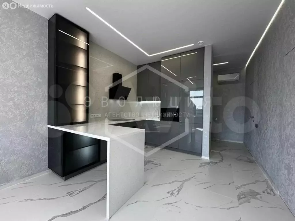 1-комнатная квартира: Калининград, улица Молодой Гвардии, 34 (52.5 м) - Фото 2