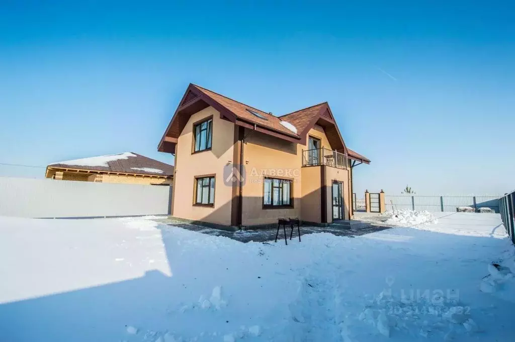 Дом в Тюменская область, Тюменский район, с. Перевалово 10 (121 м) - Фото 1