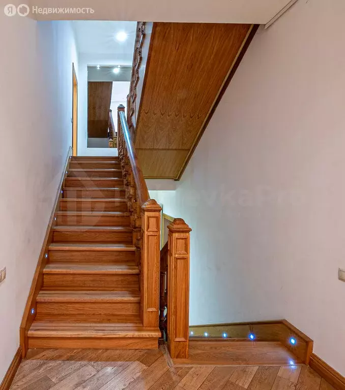 Дом в деревня Лапино, ДСК Алеко, 1 (604.2 м) - Фото 1