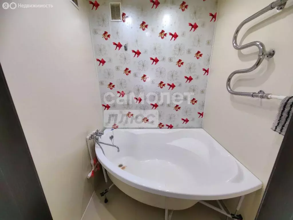 3-комнатная квартира: Переяславка, улица Авиаторов, 69 (61.1 м) - Фото 0
