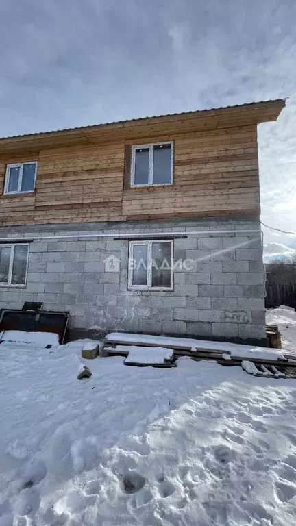 Дом в Бурятия, Улан-Удэ ул. Крылова, 22А (240 м) - Фото 1