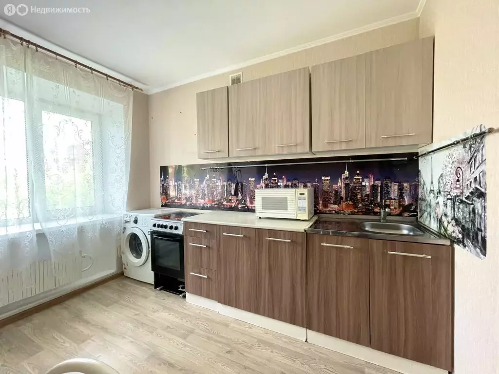 3-комнатная квартира: Тюмень, улица Московский Тракт, 177 (67 м) - Фото 0