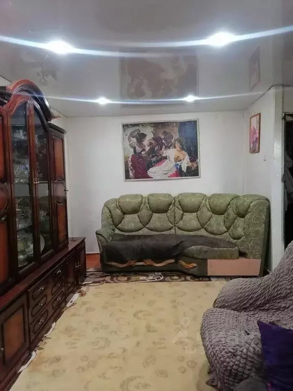 2-к кв. Омская область, Омск просп. Космический, 55 (42.1 м) - Фото 1