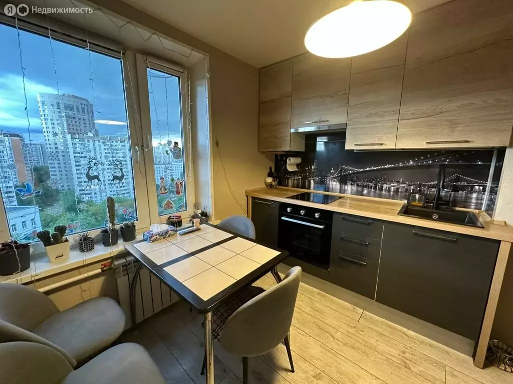 3-комнатная квартира: Москва, улица Цюрупы, 12к5 (63.8 м) - Фото 1