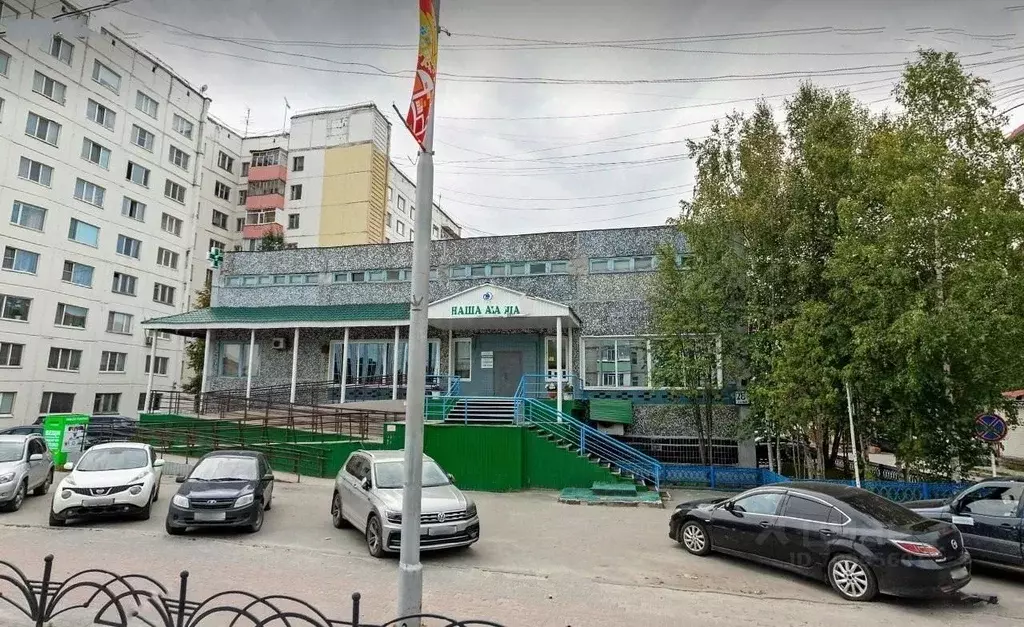 Торговая площадь в Ханты-Мансийский АО, Пыть-Ях 2-й мкр, 28А (792 м) - Фото 0
