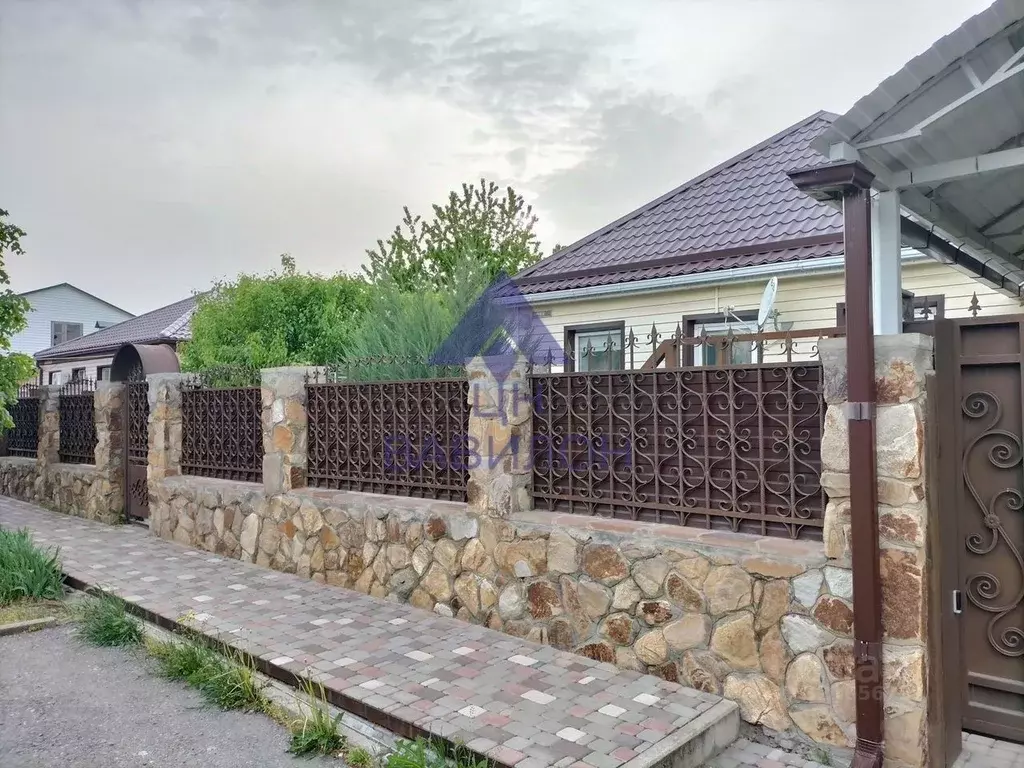 Дом в Ростовская область, Волгодонск пер. Фрунзе (64 м) - Фото 1