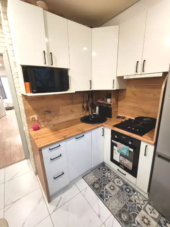 3-к кв. Новгородская область, Великий Новгород ул. Зелинского, 4к1 ... - Фото 1