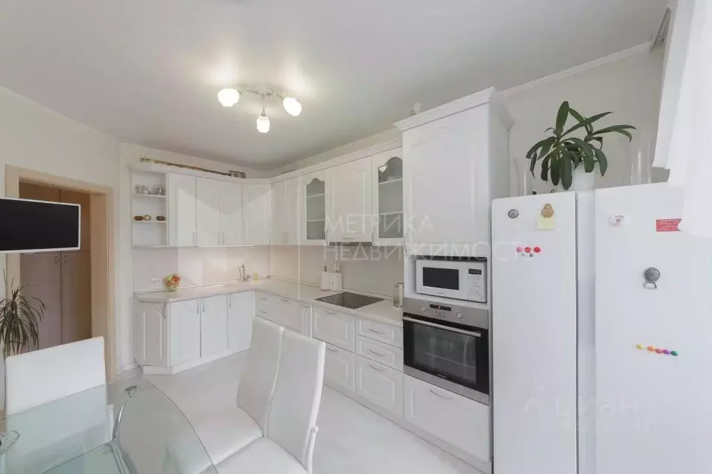 2-к кв. Тюменская область, Тюмень ул. Пермякова, 78к4 (66.3 м) - Фото 1