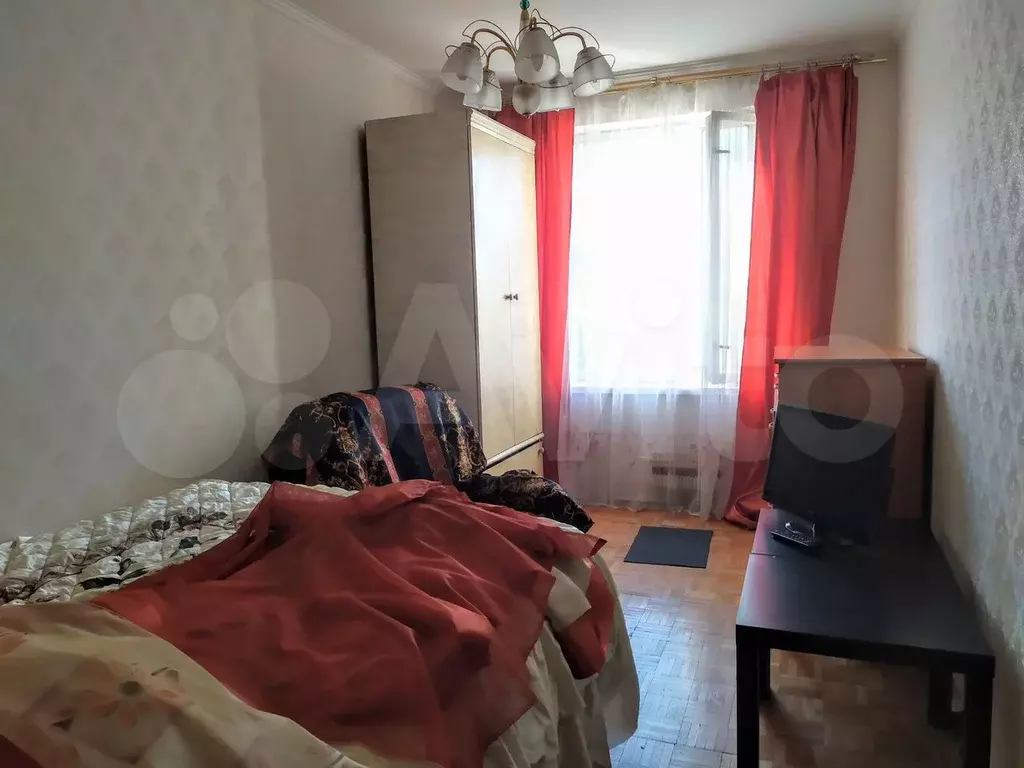 Комната 18 м в 3-к., 6/9 эт. - Фото 1