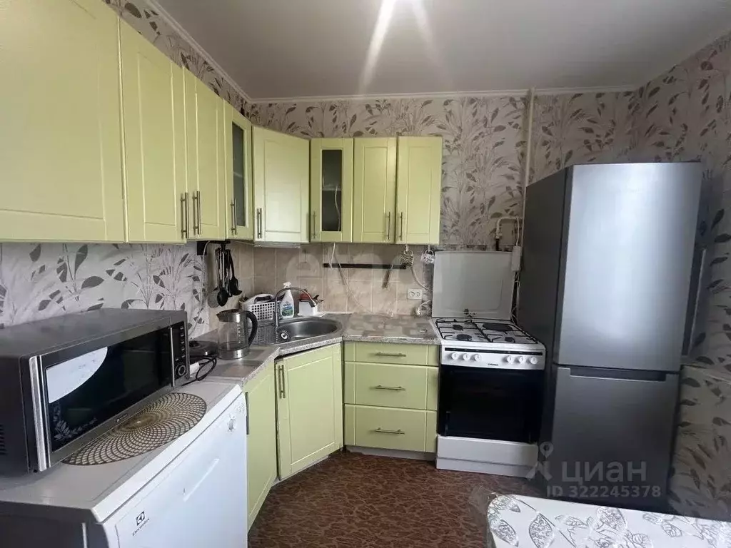 3-к кв. Ямало-Ненецкий АО, Новый Уренгой Мирный мкр, 2-1 (65.0 м) - Фото 1