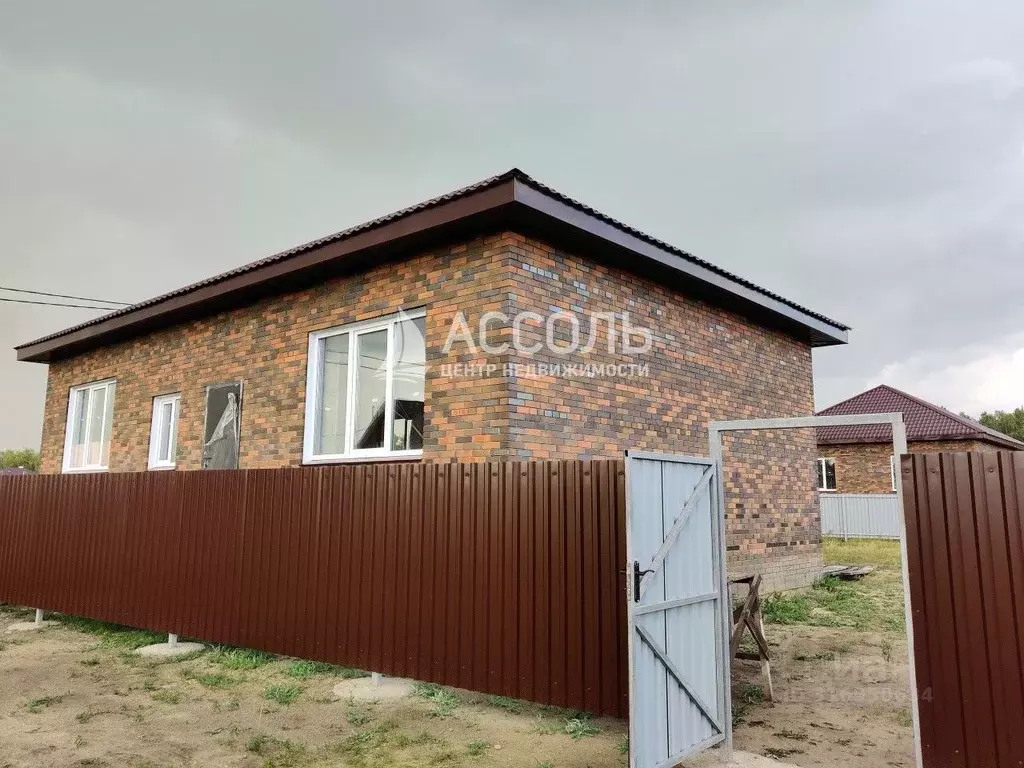 Дом в Омская область, Омский район, с. Усть-Заостровка ул. Сиреневая ... - Фото 0