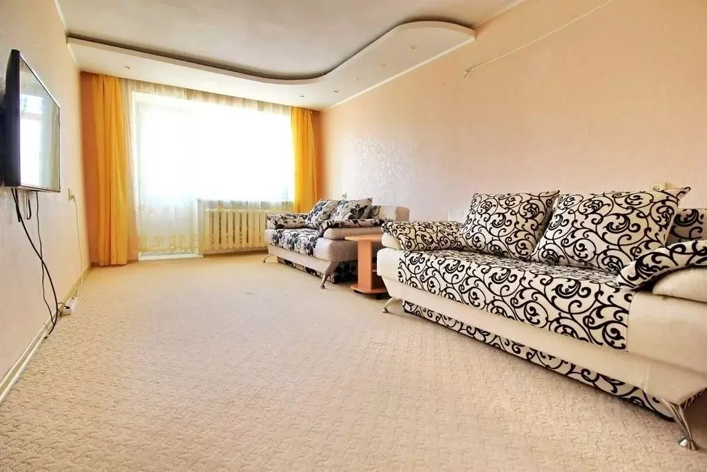 2-к кв. Пермский край, Губаха Октябрьский просп., 13 (48.0 м) - Фото 1