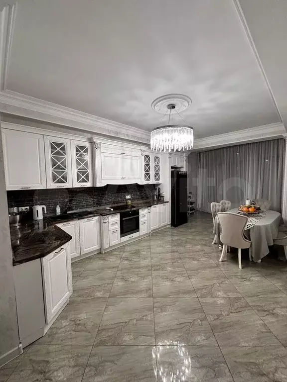 3-к. квартира, 110 м, 7/11 эт. - Фото 1