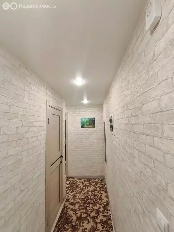 2-комнатная квартира: Омск, микрорайон Городок Нефтяников, проспект ... - Фото 1