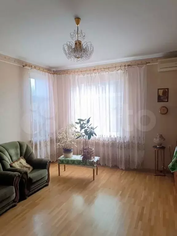 Дом 180 м на участке 4 сот. - Фото 1
