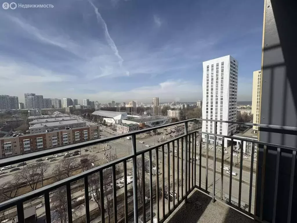 3-комнатная квартира: Пермь, улица Революции, 24 (89 м) - Фото 2