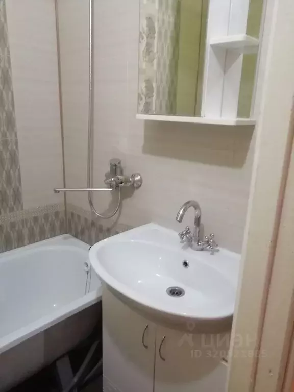 2-к кв. Челябинская область, Челябинск кв Шагольская улица 1-й, 6А ... - Фото 2