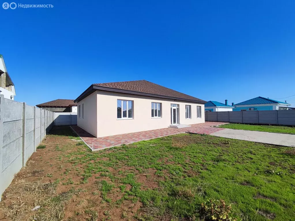 Дом в Заозёрное, улица Аллея Дружбы (137.5 м) - Фото 2