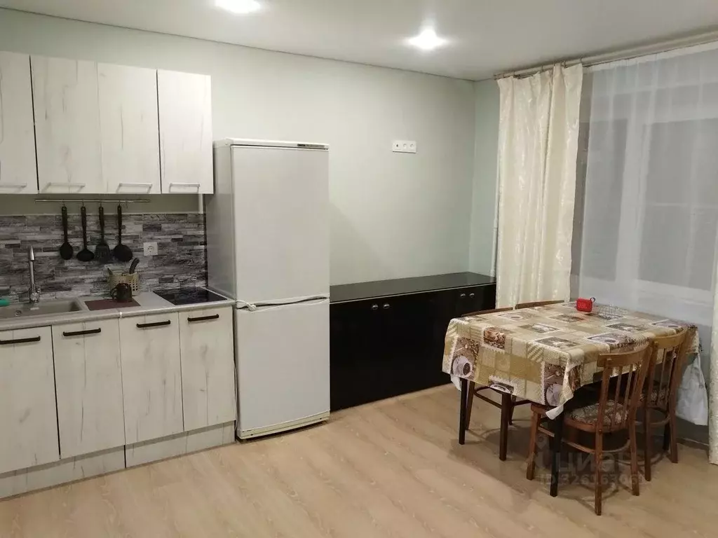 Комната Челябинская область, Челябинск ул. Крупской, 30 (23.8 м) - Фото 1