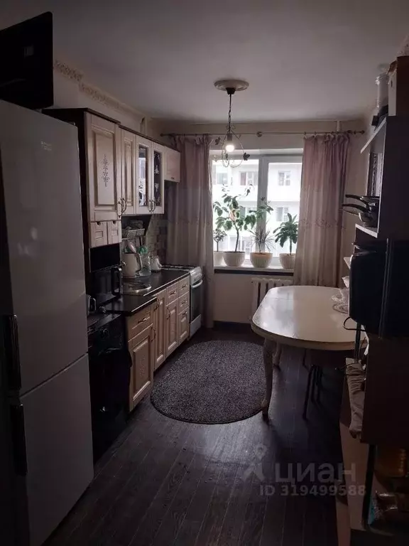 4-к кв. Саха (Якутия), Якутск ул. Дзержинского, 45/1 (72.0 м) - Фото 1