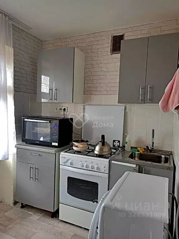 3-к кв. Волгоградская область, Волжский 39-й кв-л, ул. Сталинградская, ... - Фото 1